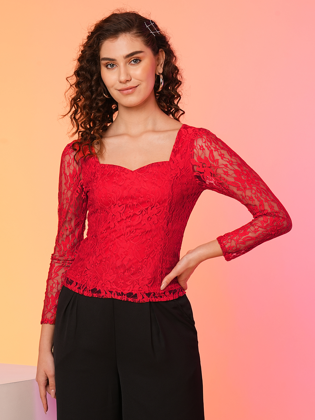 Globus Women Red Sweetheart Neck Smocked Floral Lace Top