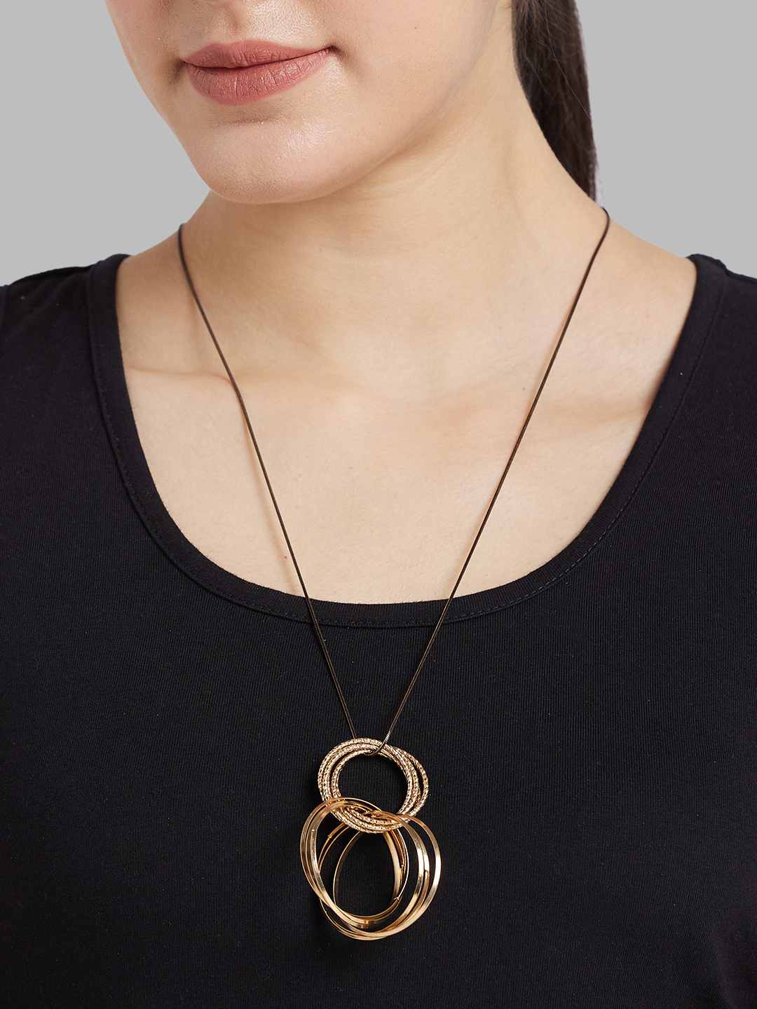 Globus Women Gold-Plated Minimal Necklace