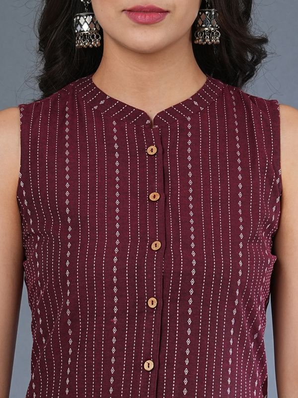 Globus Women Burgundy Mandarin Collar Button Down Yarndyed Straight Workwear Kurta