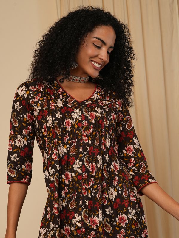 Globus Women Brown V-Neck All-over Floral & Paisley Printed Front Slit Pleated Cotton A-Line Fusion Kurt 