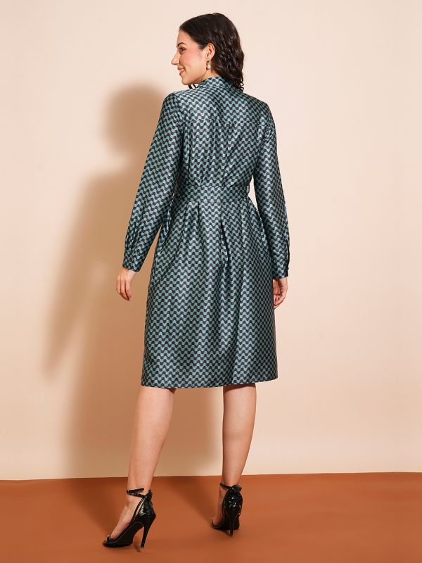 Globus Women Green Geometric Print Shirt Style Cuffed Sleeves A-Line Workwear Midi Dress