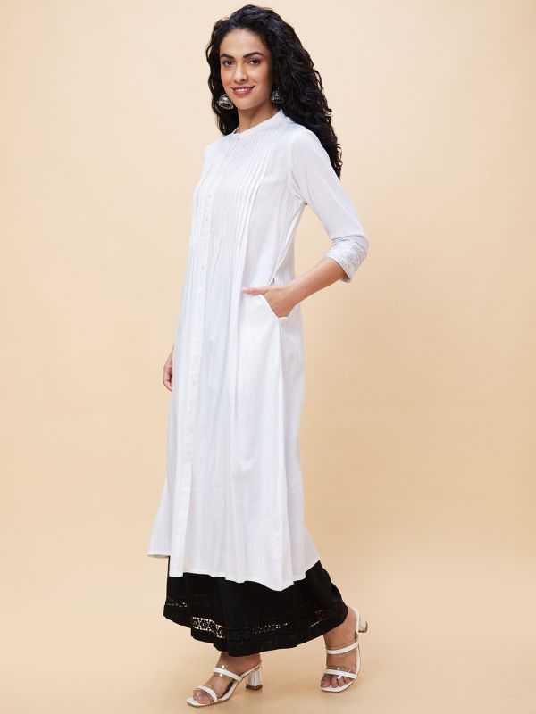 Globus Women Off White Solid A-Line Kurta