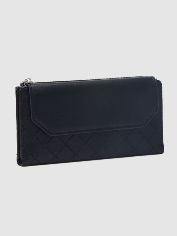 Globus Women Black Textured Envelope Wallet