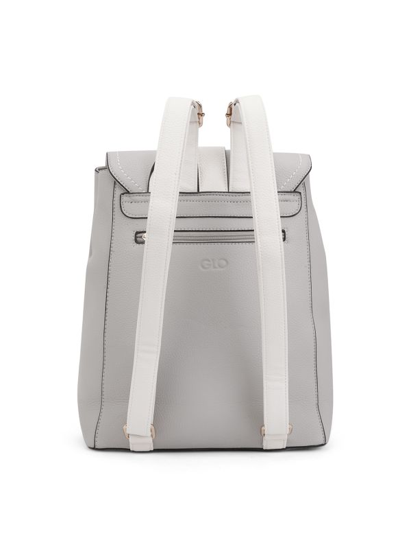 Globus Women Grey Textured Contrast & Buckle Detail Yoke Style Strap Medium Backpack