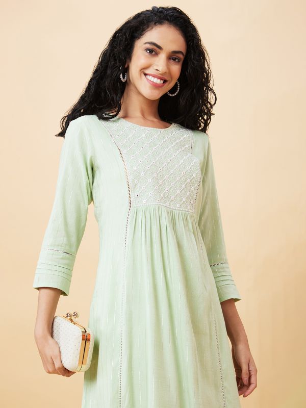 Globus Women Green Embroidered Round Neck A-Line Kurta