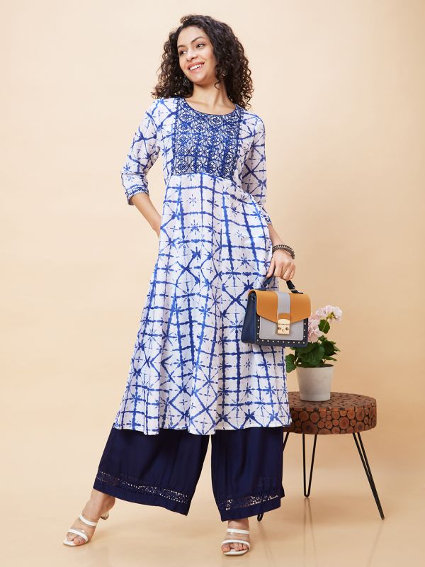 Globus Women Blue Tie-Dyed Geometric Print Round Neck Yoke Embroidered Panelled A-Line Kurta