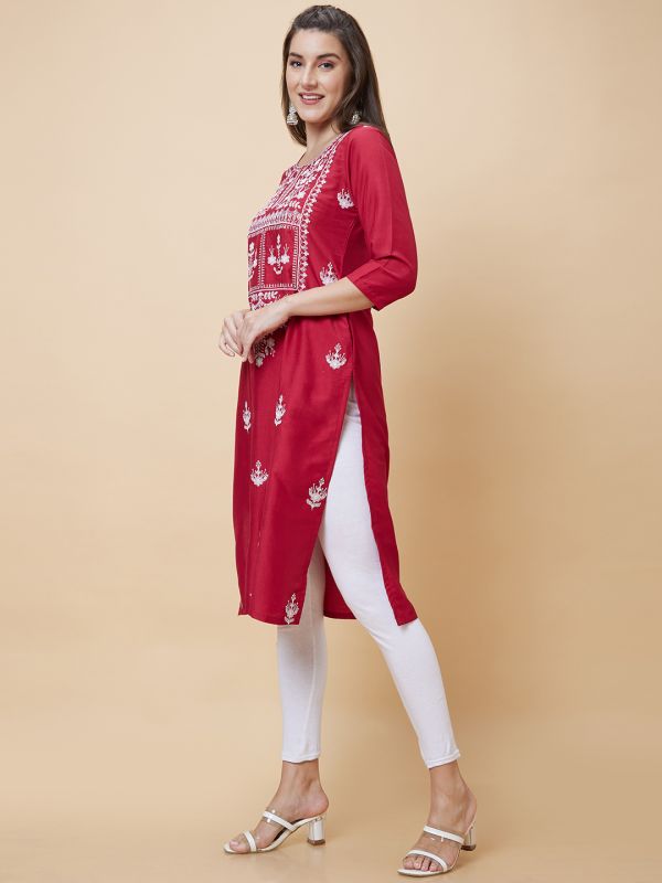 Globus Women Maroon Embroidered Round Neck Straight Kurta