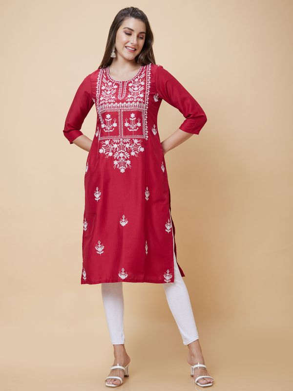 Globus Women Maroon Embroidered Round Neck Straight Kurta