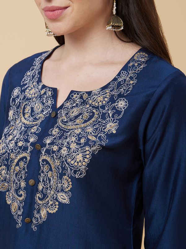 Globus Women Blue Floral Yoke Embroidered Round Neck Straight Kurta with Pockets