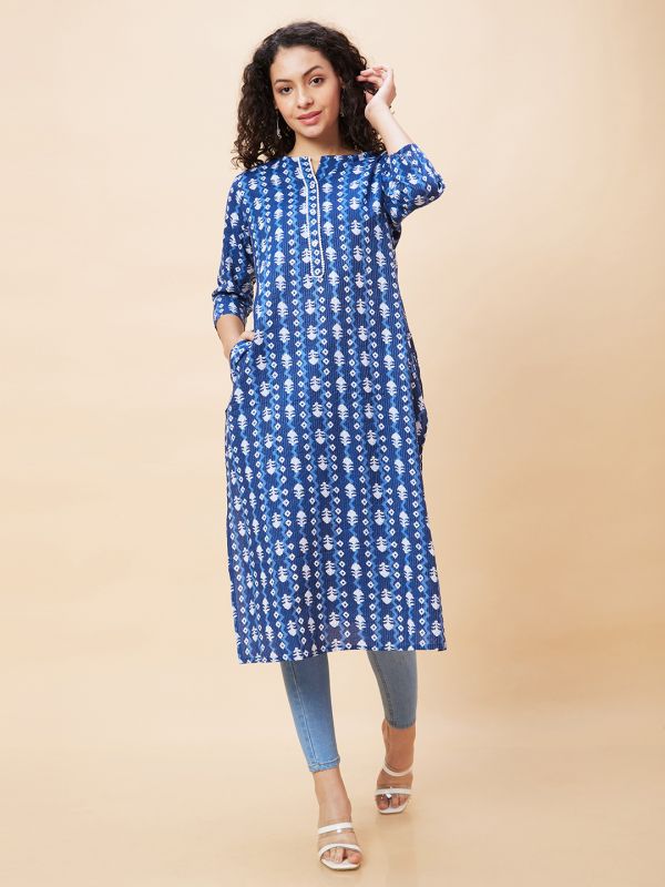 Globus Women Blue Ethnic Motifs Print Round Neck Lace Detailing Straight Fusion Kurta