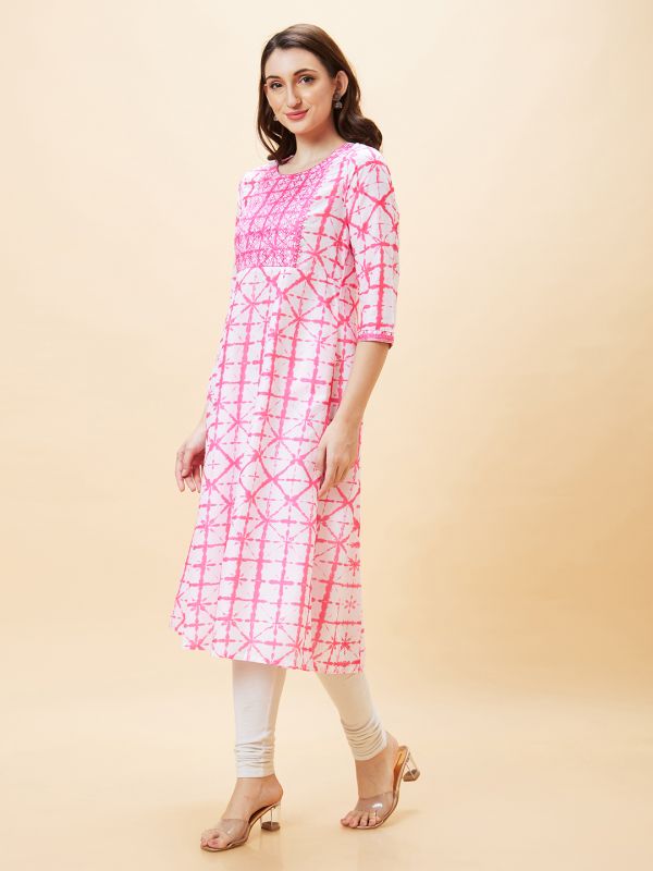 Globus Women Pink Tie-Dye Print Yoke Embroidered Round Neck Panelled A-Line Kurta