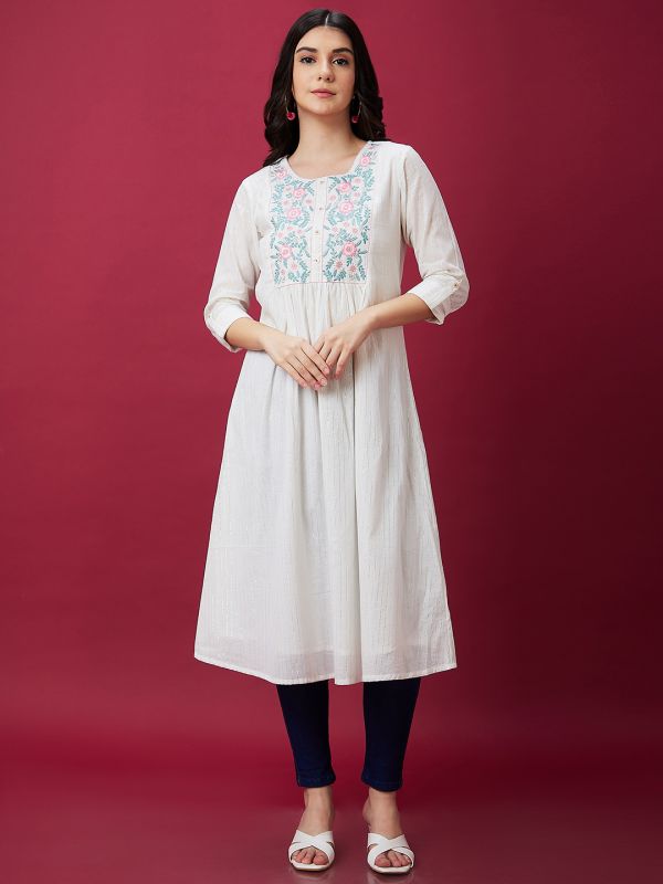 Globus Women White Casual Embroidered Round Neck 3/4th Sleeve Floral A-Line Kurta