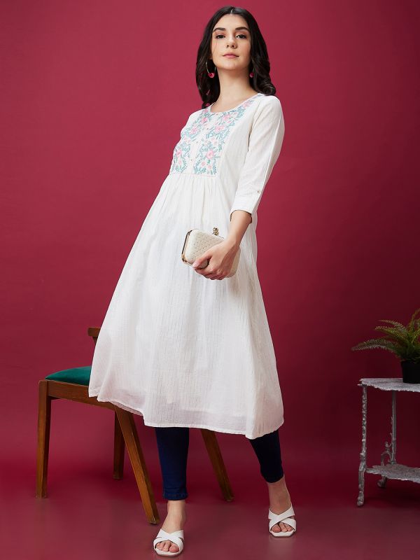 Globus Women White Casual Embroidered Round Neck 3/4th Sleeve Floral A-Line Kurta