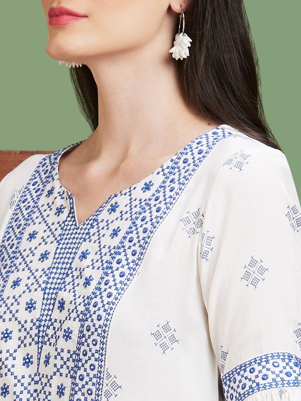 Globus Women Off-White Embroidered Yoke Ethnic Motifs Round Neck Casual A-Line Kurta