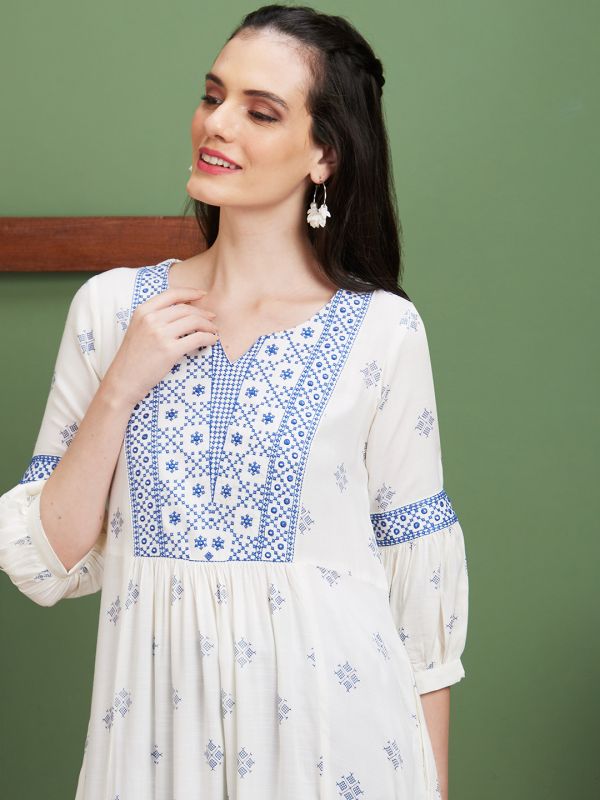 Globus Women Off-White Embroidered Yoke Ethnic Motifs Round Neck Casual A-Line Kurta