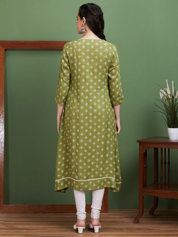 Globus Women Green Panelled Embroidered Yoke V-Neck Casual A-Line Kurta