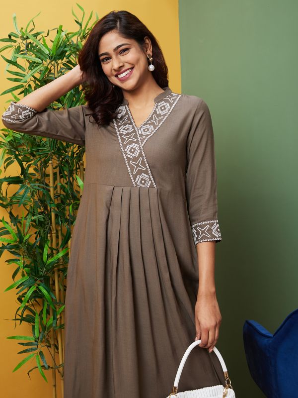 Globus Women Taupe Embroidered V-Neck A-Line Kurta