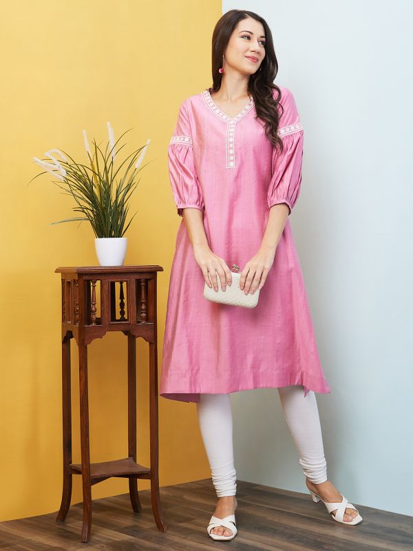 Globus Women Pink Woven Design Round Neck Embroidered Yoke Straight Kurta