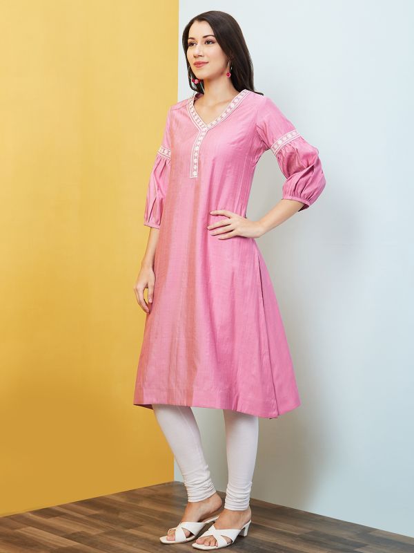 Globus Women Pink Woven Design Round Neck Embroidered Yoke Straight Kurta