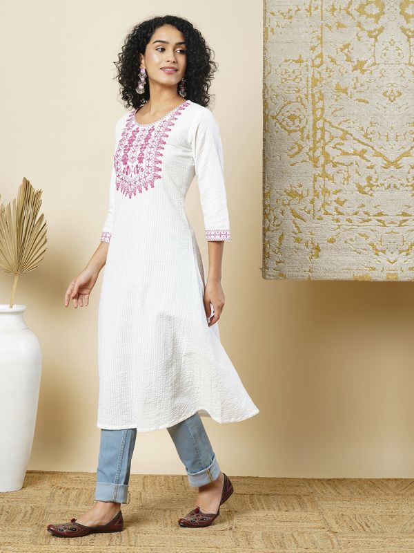 Globus Women White Cotton Thread Work Embroidered Yoke Flared Hem A-Line Workwear Kurta