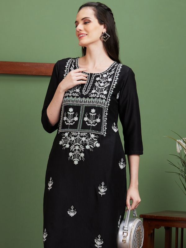 Globus Women Black Floral Embroidered Polyester Round Neck Casual Straight Kurta With Pant