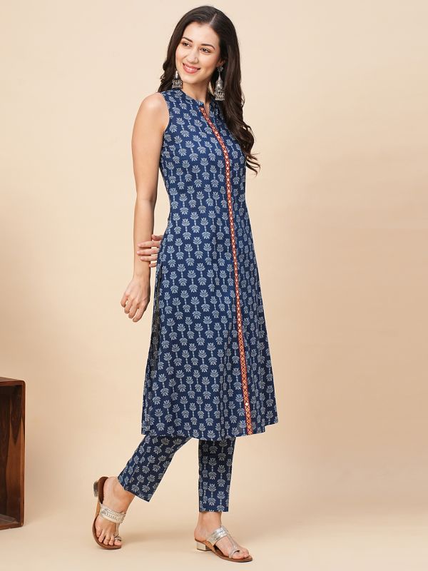 Globus Women Indigo Mandarin Collar Allover Ethnic Motifs Front Slit A-Line Kurta