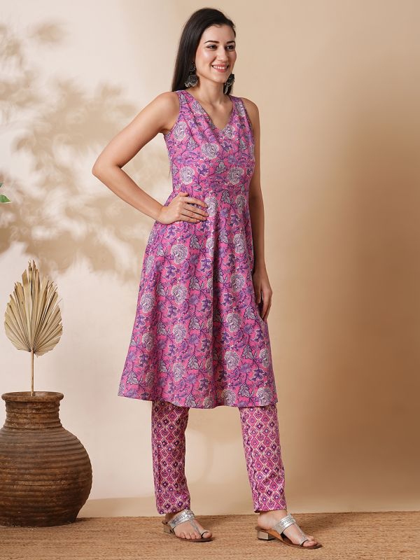 Globus Women Pink Allover Floral Printed Back Tie-Up Detailing A-Line Kurta With Narrow Pants