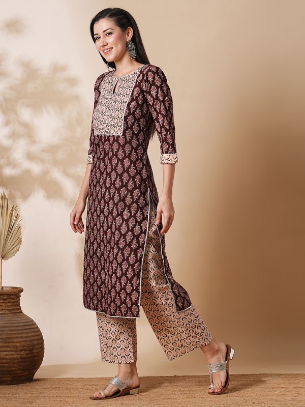 Globus Women Maroon Keyhole Neck Allover Printed Straight Workwear Kurta & Pants Set