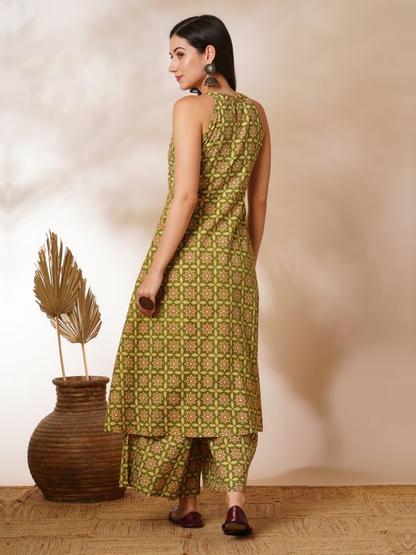 Globus Women Green Halter Neck Allover Geometric Printed Workwear A-Line Kurta With Elasticated Pants 