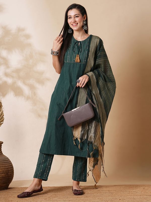 Globus Women Green Tie-Up Neck Printed Yoke Straight Workwear Kurta With Narrow Pants & Yarndyed Dupatta