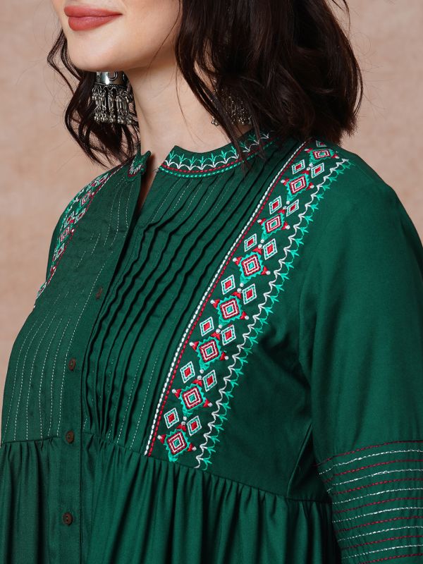 Globus Women Green Embroidered & Accordion Pleats Yoke Mandarin Collar Bell Sleeves A-Line Tunic