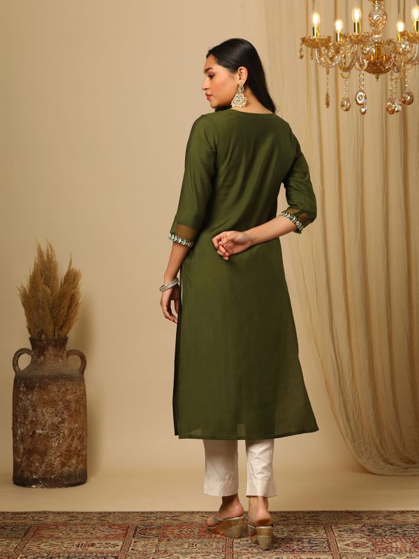 Globus Women Green Round Neck Zari Embroidered Yoke Design Straight Calf Length Ethnic Kurta