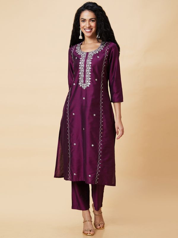 Globus Women Purple Embroidered Ethnic Motifs Festive Straight Kurta With Trousers