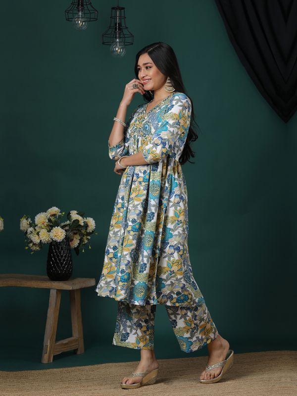 Globus Women Green V-Neck Embroidered Detail Floral Printed High Slit A-Line Aliya Cut Kurta & Pants Fusion Set