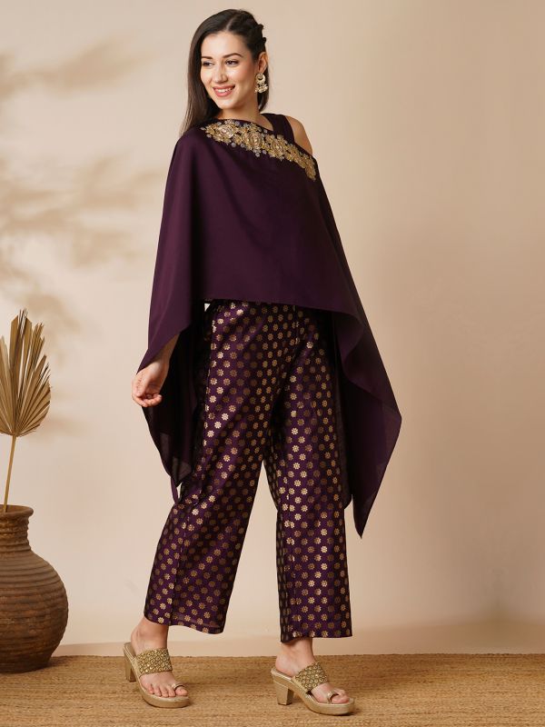 Globus Women Purple Woven Design Boat Neck Flared Sleeves Poncho Top & Floral Gold Foil Print Partially Elasticated Ankle Length Mid-Rise Pants Fusion Co-Ord Set