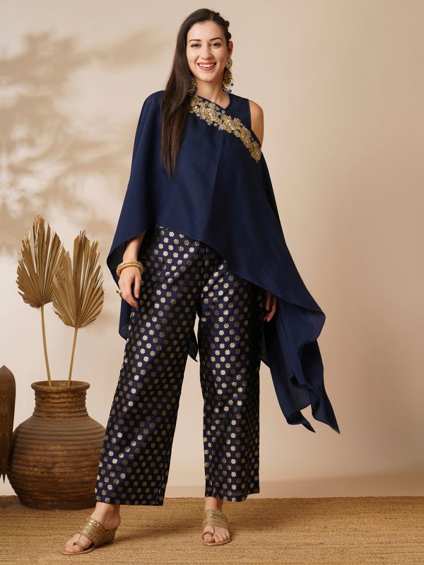 Globus Women Blue Woven Design Boat Neck Flared Sleeves Poncho Top & Floral Gold Foil Print Partially Elasticated Ankle Length Mid-Rise Pants Fusion Co-Ord Set