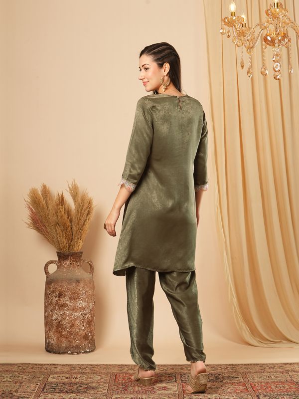 Globus Women Green Round Neck Sequined Yoke Scalloped Sleeves Velvet Peplum Tunic & Mid-Rise Ankle Length Partially Elasticated Dhoti Fusion Co-ord Set