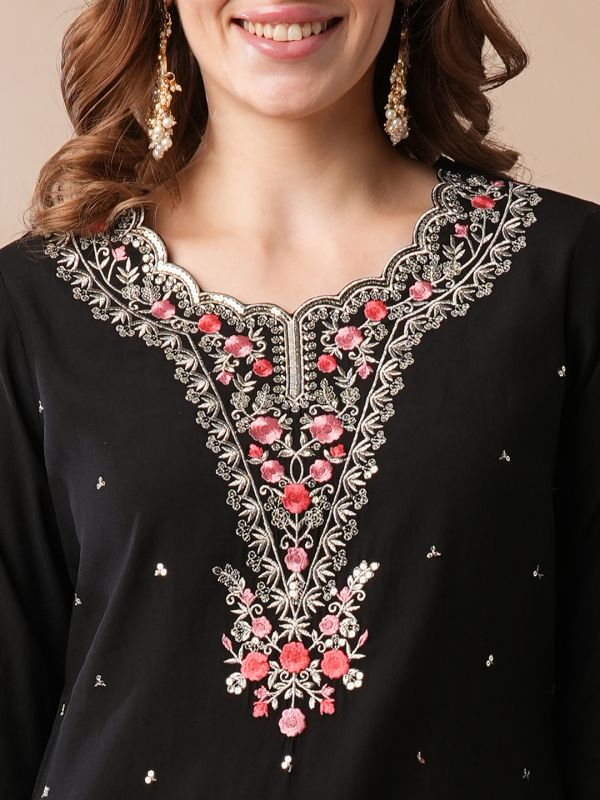 Globus Women Black Scalloped Round Neck Floral Embroidered Sequinned Straight Festive Kurta With Pants & Dupatta Set