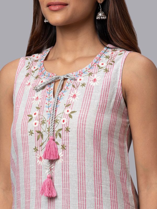 Globus Women Pink Striped Round Tie-Up Neck Sleeveless Yarn Dyed Kurta