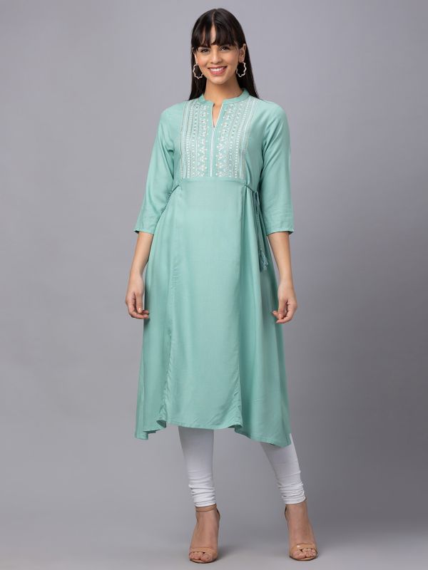 Globus Women Sea Green Mandarin Collar Solid Yoke Embroidered Panelled Kurta With Side Tie Ups