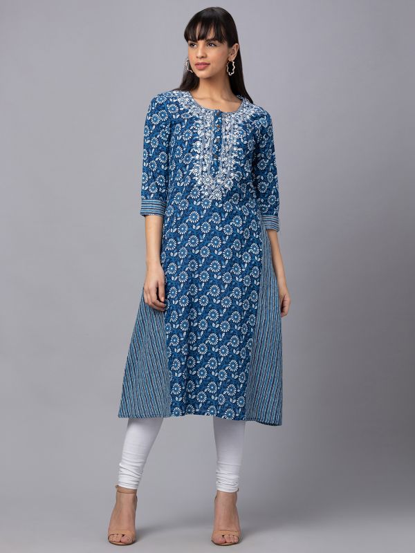 Globus Women Indigo Round Neck Printed A-Line Kurta With 3/4 Sleeves