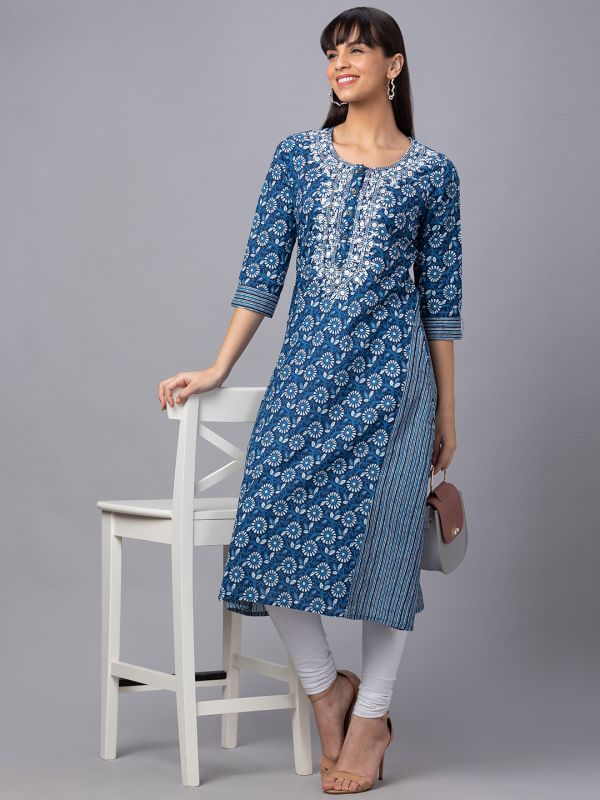 Globus Women Indigo Round Neck Printed A-Line Kurta With 3/4 Sleeves