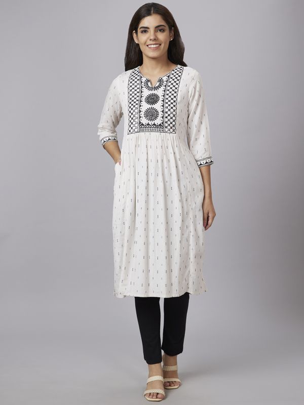 Globus Women Off White Printed Round Neck Straight Kurta