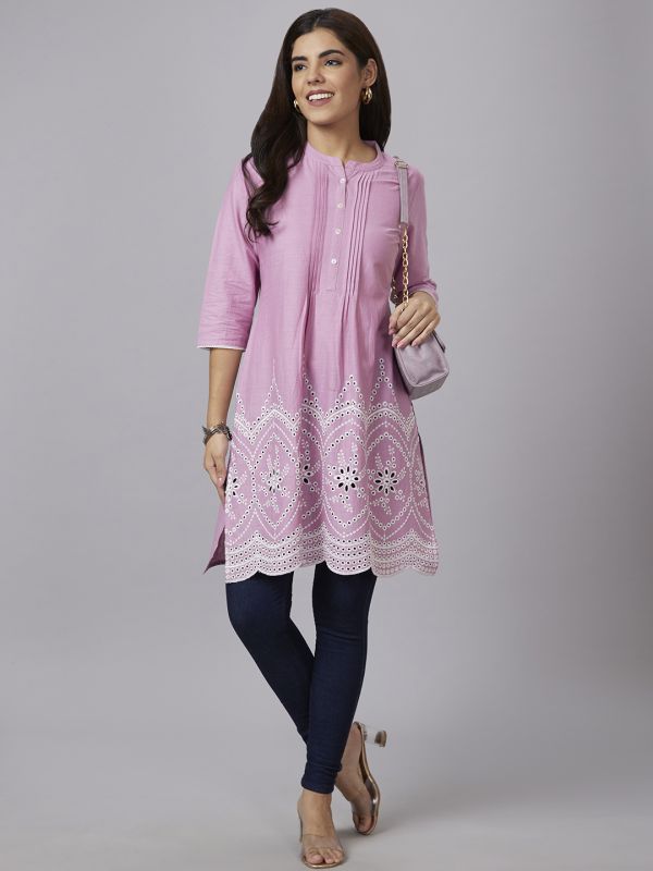 Globus Women Pink Solid Straight Kurta