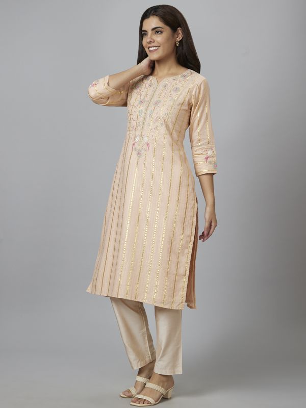 Globus Women Pink Embroidered Straight Kurta