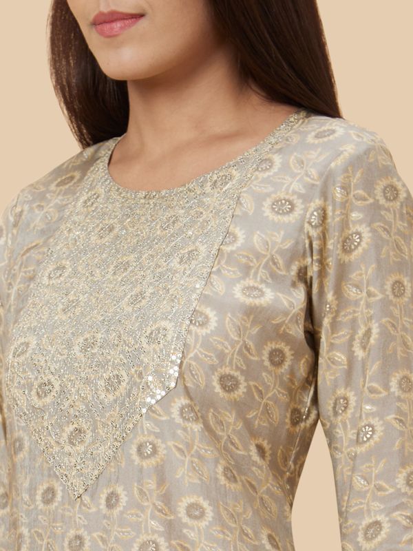 Globus Women Taupe Printed Straight Kurta