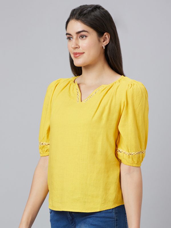 Globus Women Yellow Solid V-Neck Top