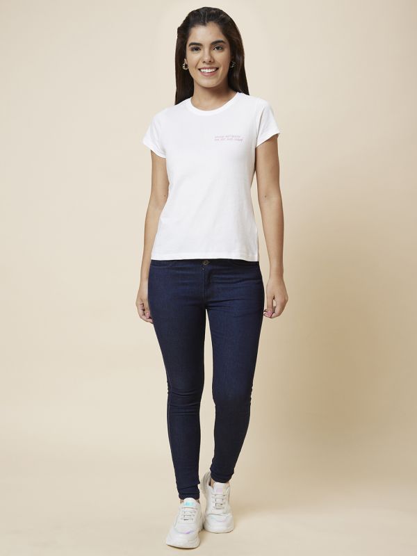 Globus Women White Solid Cotton T-Shirt