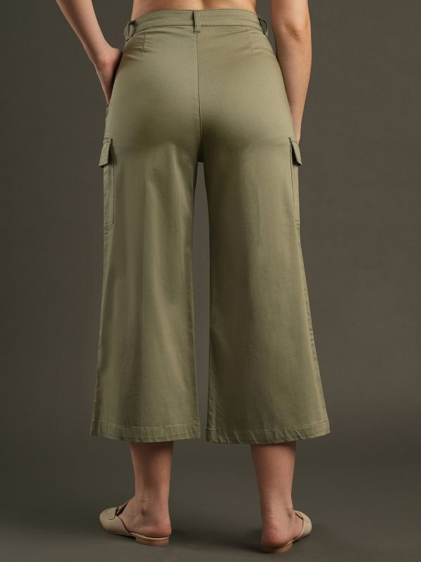 Globus Women Sage Green Cotton Stretchable Mid-Rise Relaxed Fit Flat Front Cropped Wide Leg Trousers With Cargo Pocket