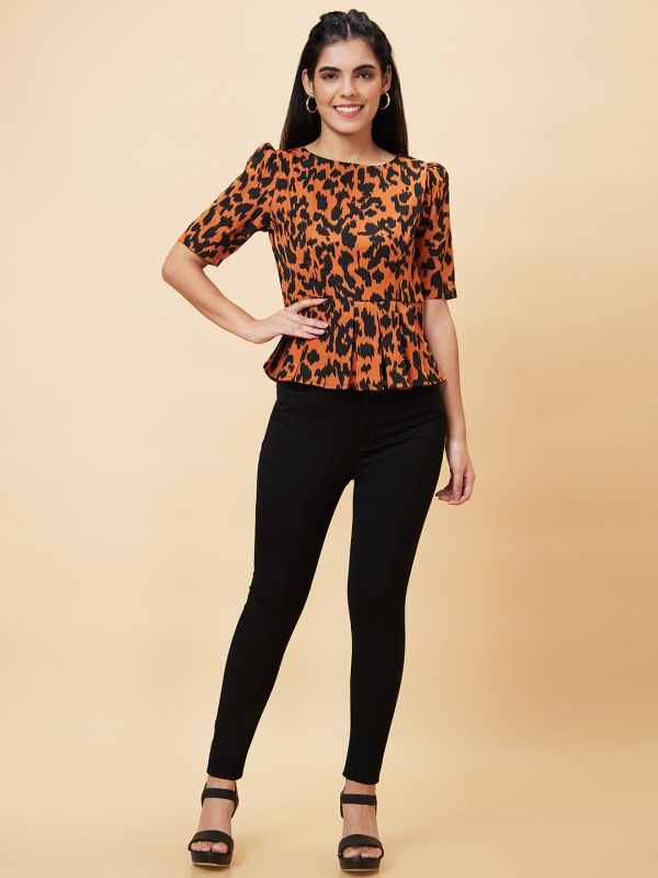 Globus Women Rust Animal Print Puff Sleeves Pleated Peplum Top